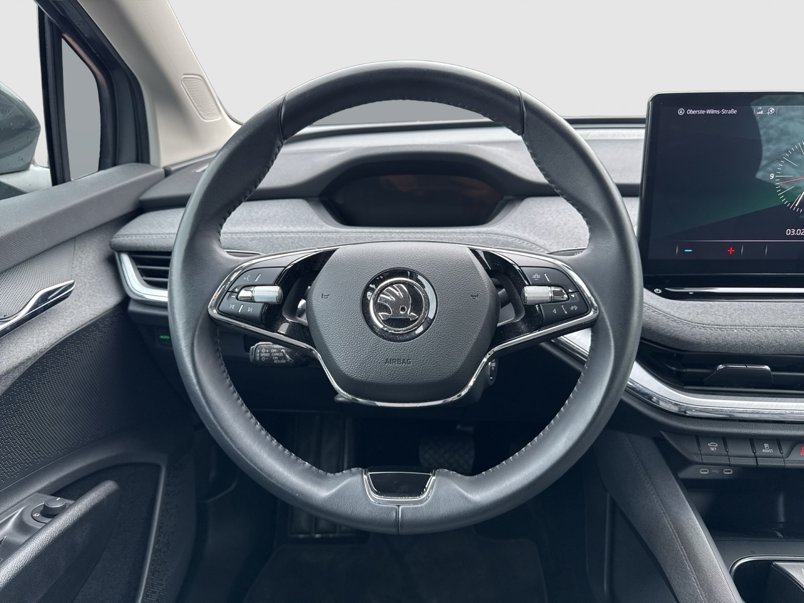 Skoda Enyaq 50 LOFT CAM LM19 NAVI LED KEYLESS-GO KLIMA