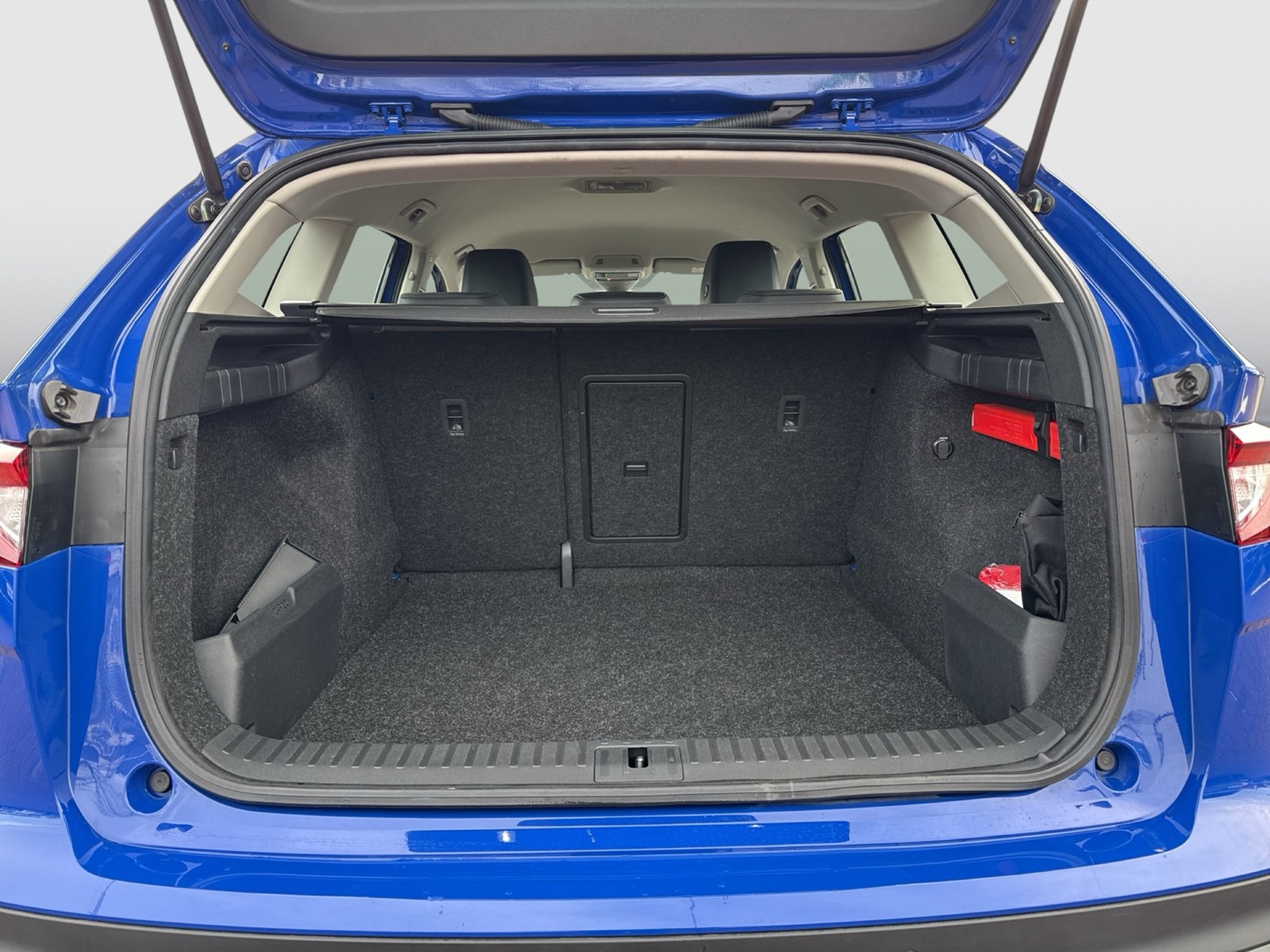 Skoda Enyaq 50 LOFT CAM LM19 NAVI LED KEYLESS-GO KLIMA