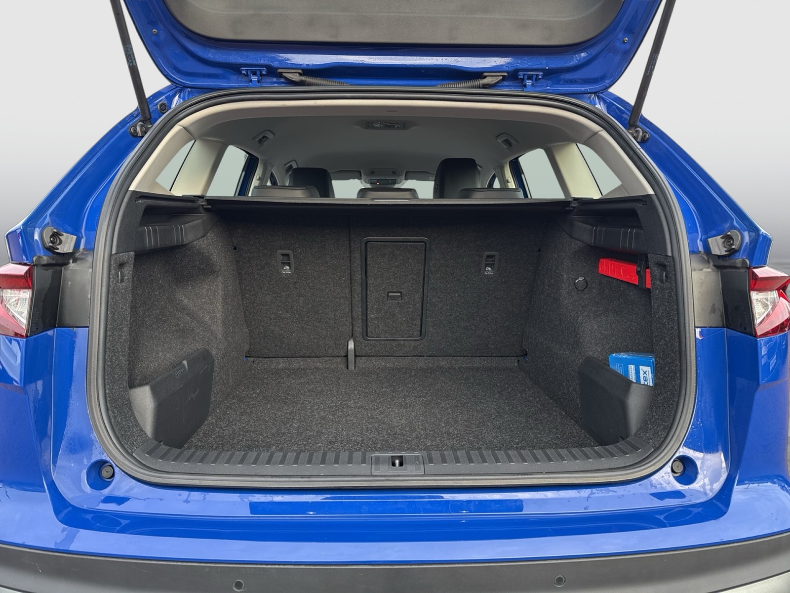 Skoda Enyaq 50 LOFT CAM LM19 NAVI LED KEYLESS-GO KLIMA