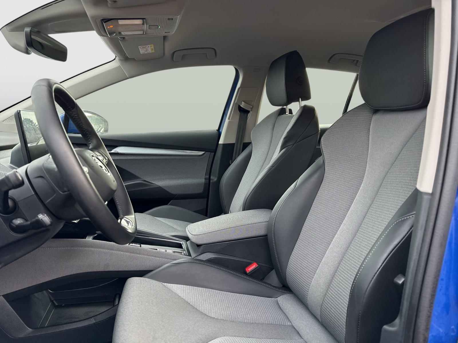 Skoda Enyaq 50 LOFT CAM LM19 NAVI LED KEYLESS-GO KLIMA