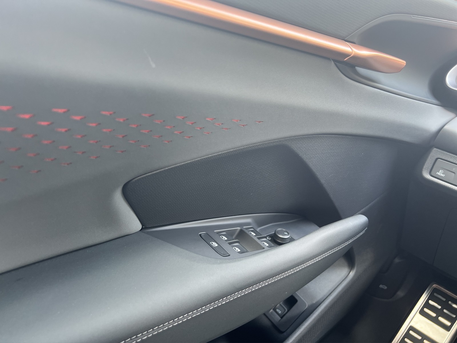 Cupra Terramar 1.5 eTSI 360°CAM ACC LM18 E-KLAPPE NAVI