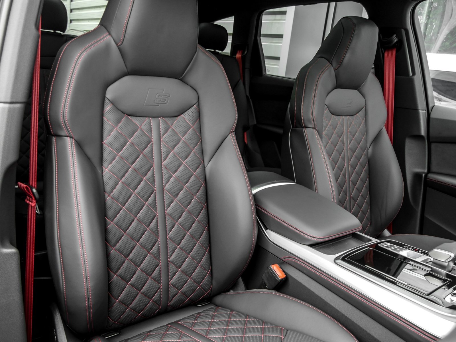 Audi Q7 SUV TDI quattro tiptronic AHK PANO B&O LM22