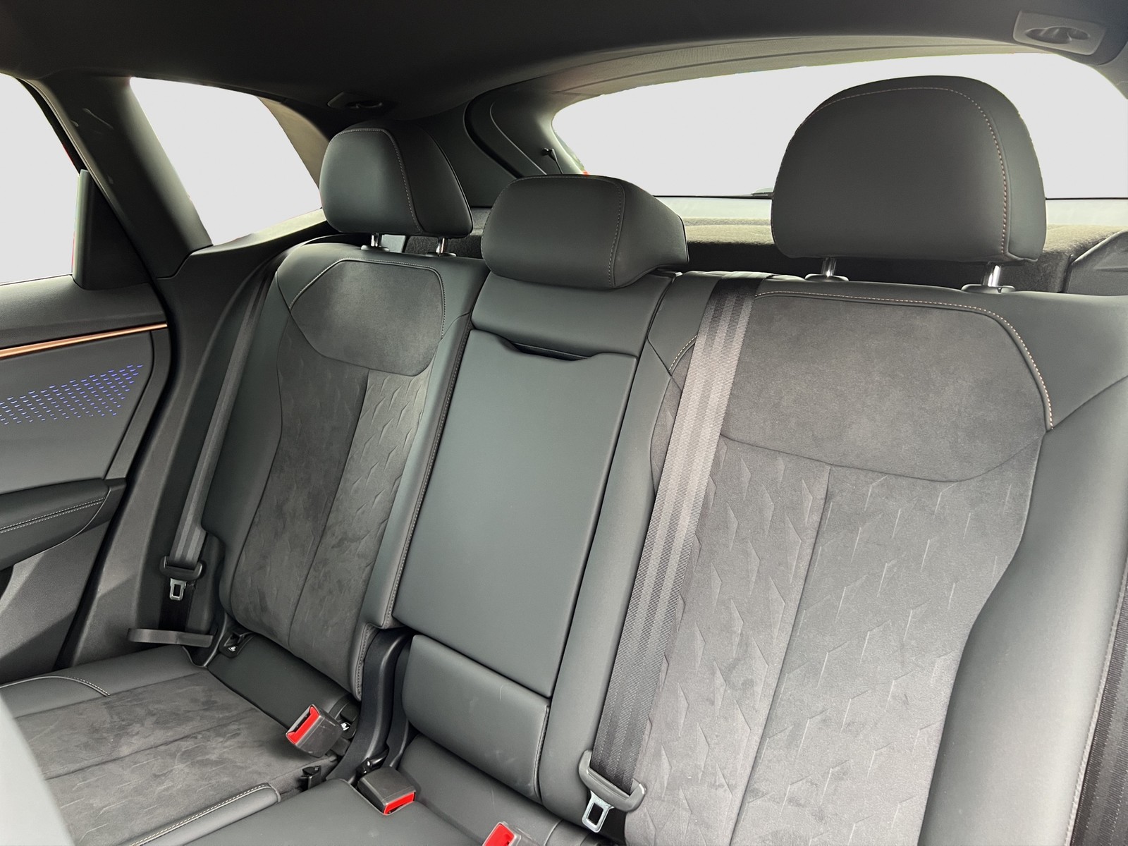 Cupra Terramar 1.5 eTSI 360°CAM ACC LM18 E-KLAPPE NAVI