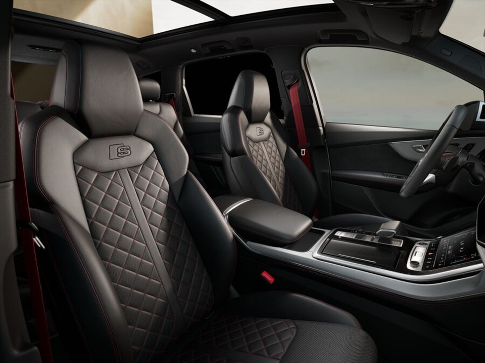 Audi Q7 SUV TDI quattro tiptronic S line business