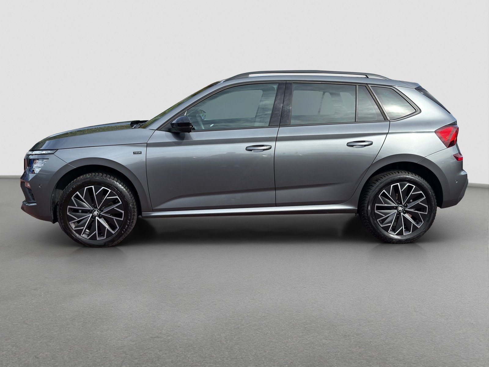 Skoda Kamiq 1.0 TOUR AHK CAM ACC E-KLAPPE NAVI LM17