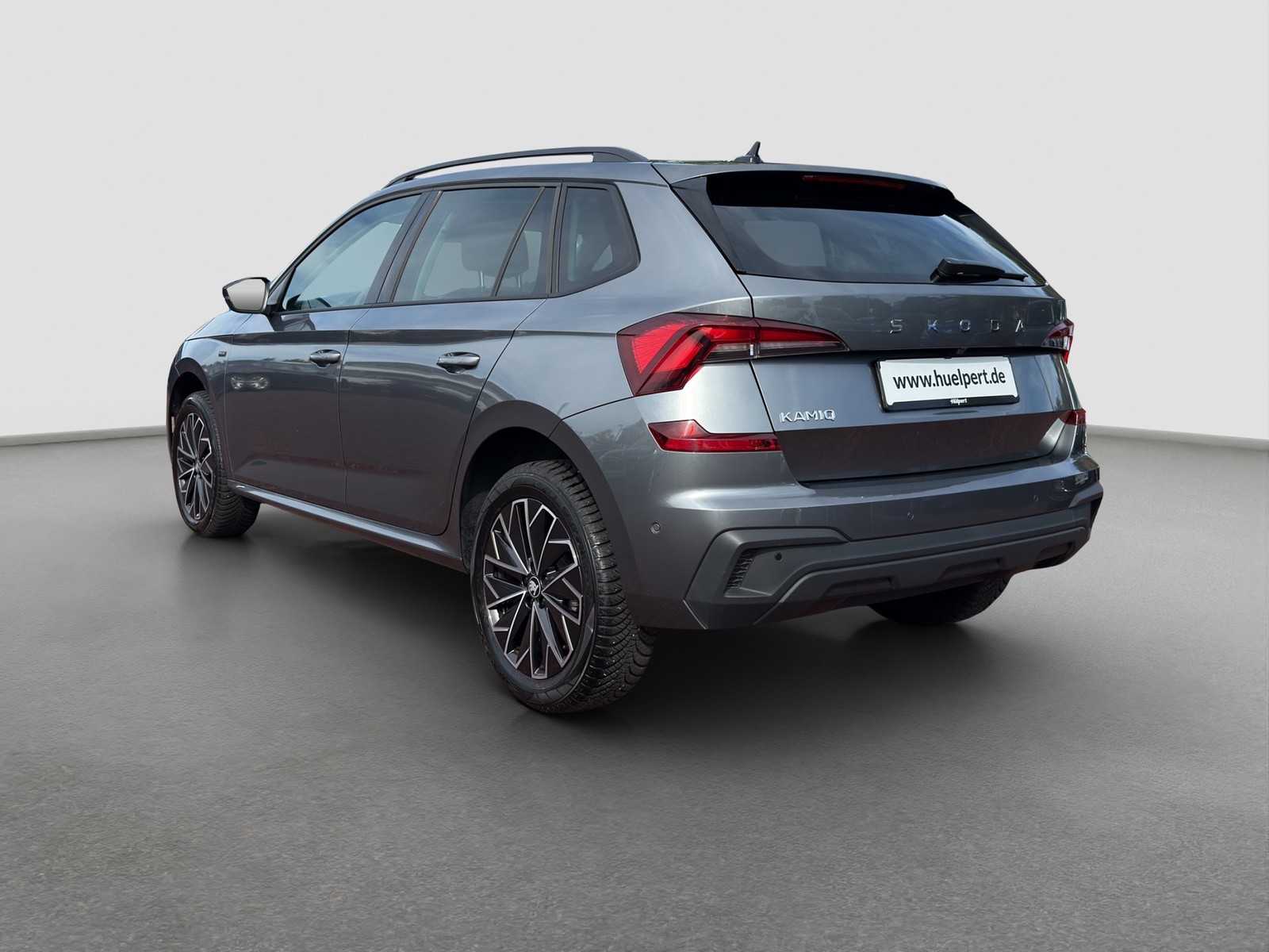 Skoda Kamiq 1.0 TOUR AHK CAM ACC E-KLAPPE NAVI LM17