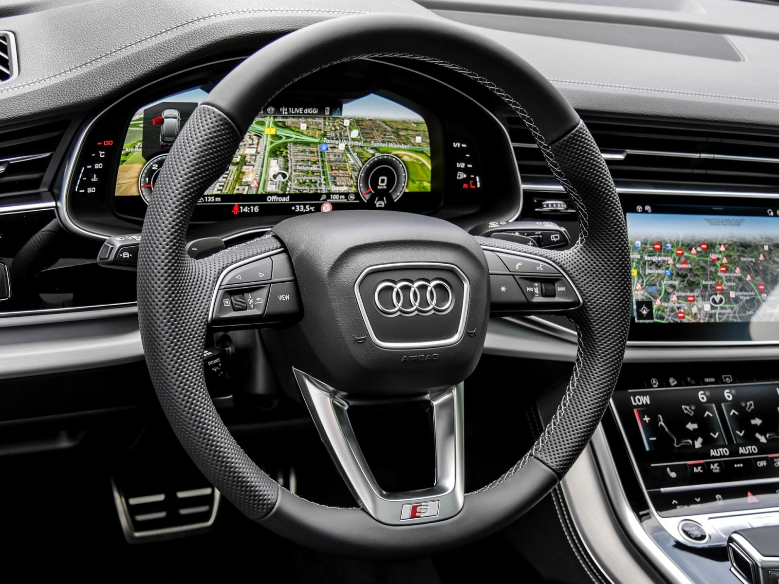 Audi Q7 SUV TDI quattro tiptronic AHK PANO LM22