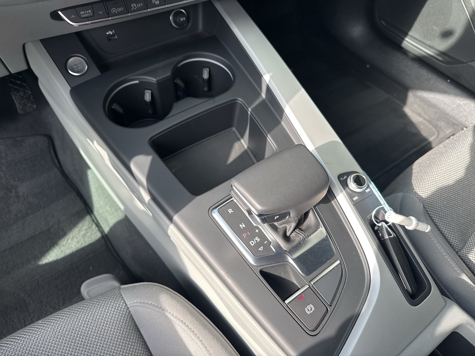 Audi A4 Avant 40 Qu. 360°KAMERA ALU19 MATRIX eKLAPPE