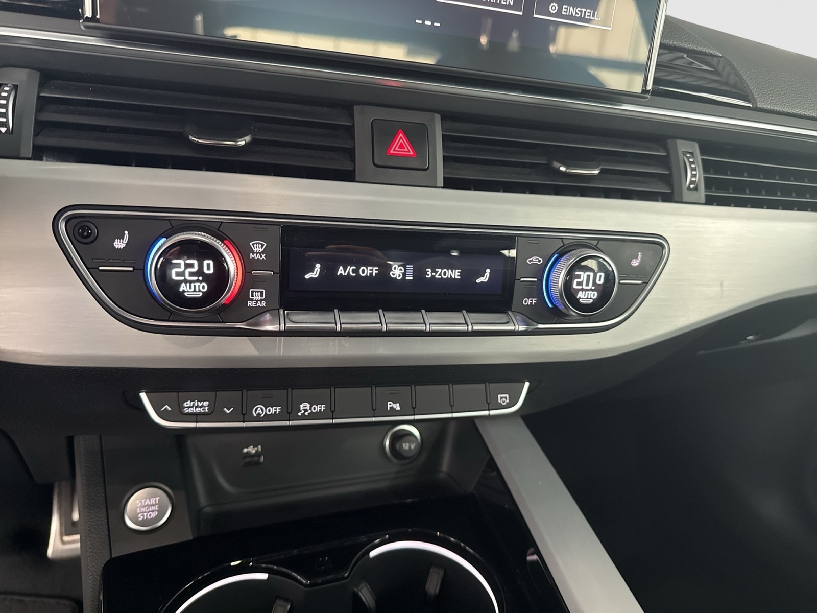 Audi A4 Avant 40 Qu. S LINE KAMERA STANDHEIZUNG HUD