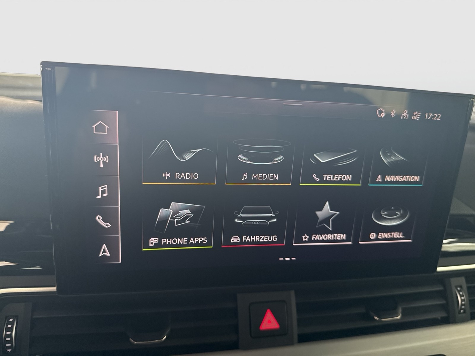 Audi A4 Avant 40 Qu. S LINE KAMERA STANDHEIZUNG HUD
