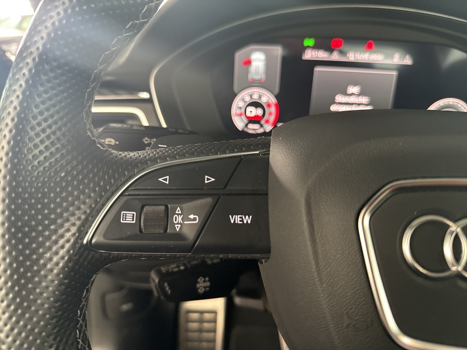 Audi A4 Avant 40 Qu. S LINE KAMERA STANDHEIZUNG HUD