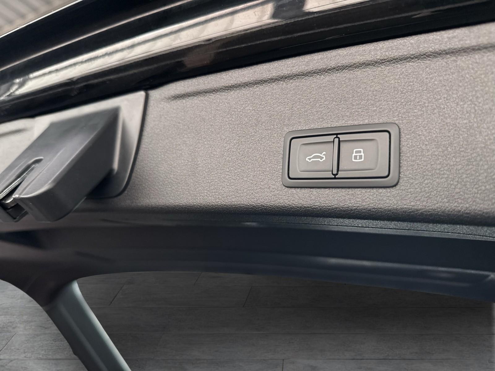 Audi A4 Avant 40 Qu. S LINE KAMERA STANDHEIZUNG HUD