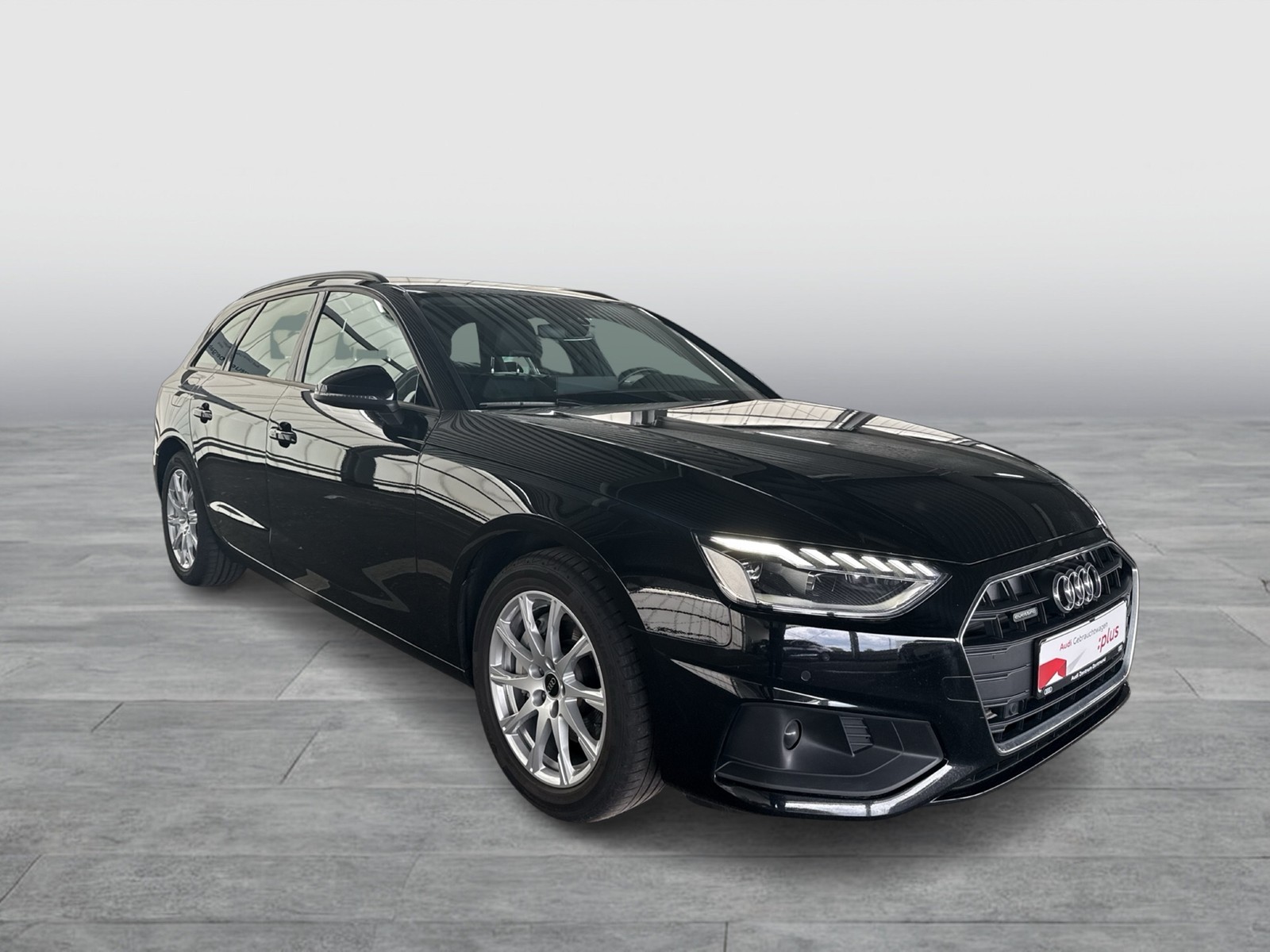 Audi A4 Avant 40 Qu. S LINE KAMERA STANDHEIZUNG HUD