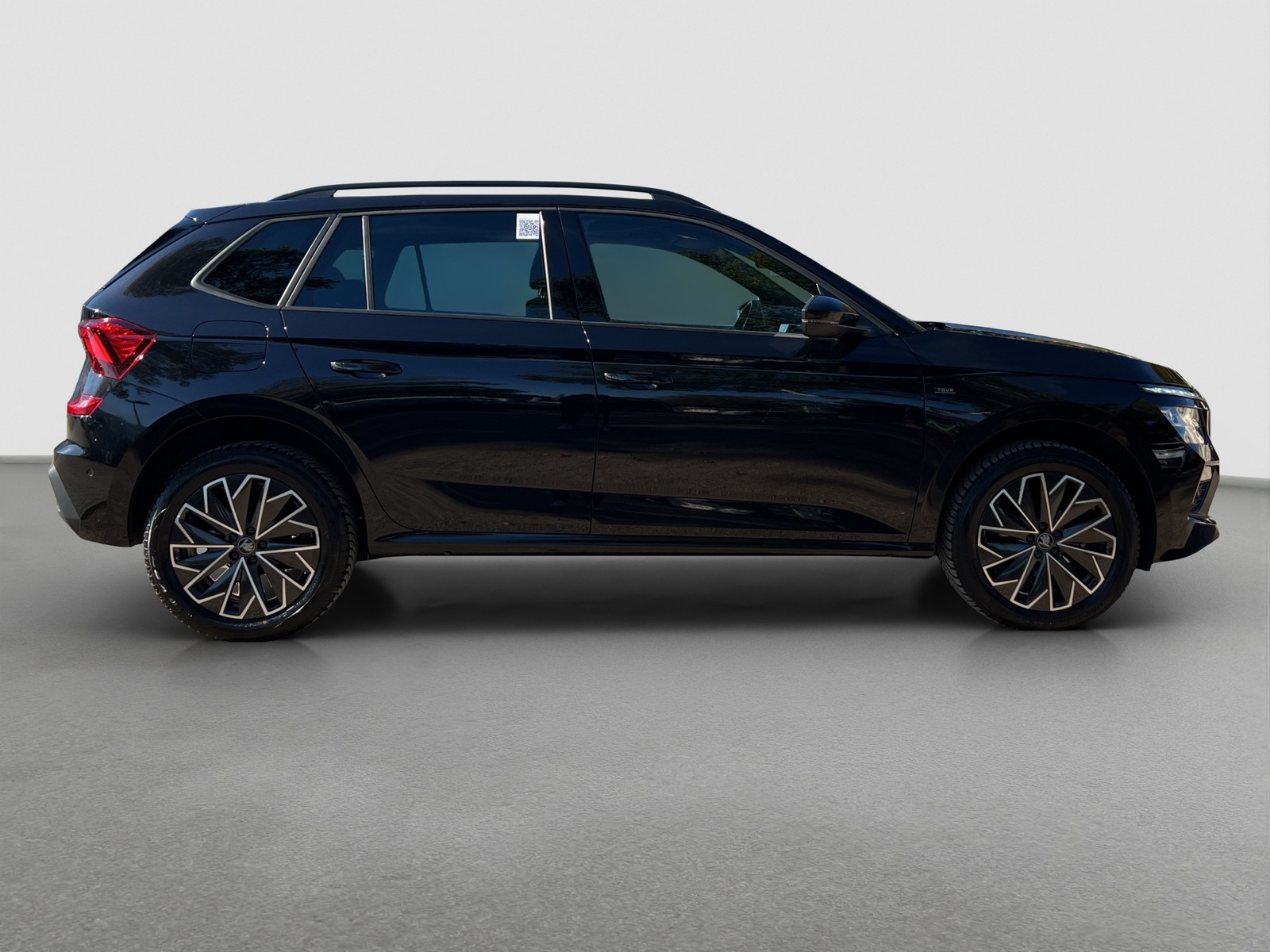 Skoda Kamiq 1.5 TOUR PANO AHK CAM ACC E-KLAPPE NAVI