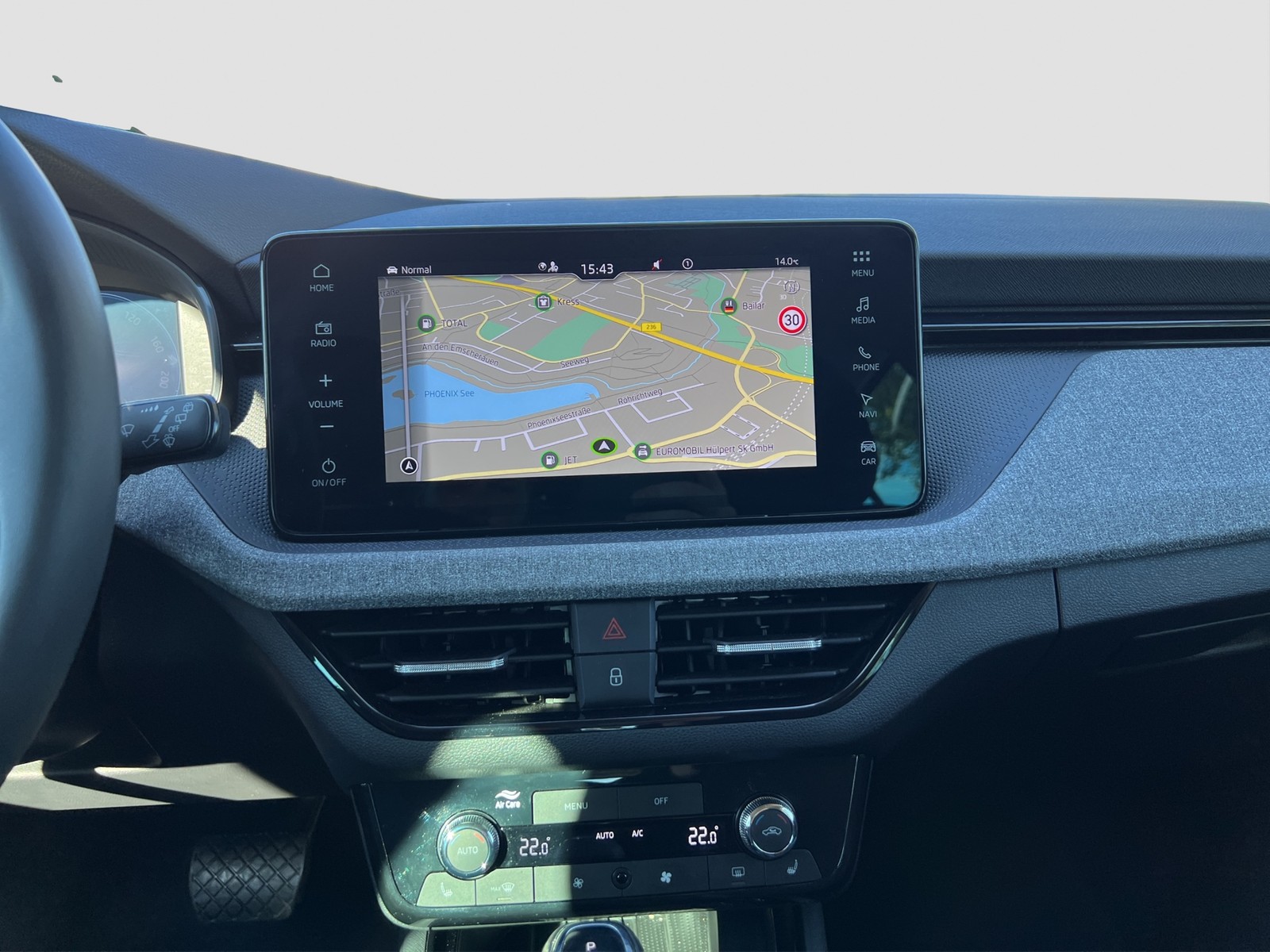 Skoda Kamiq 1.5 TOUR CAM ACC EKLAPPE NAVI LM17 CARPLAY