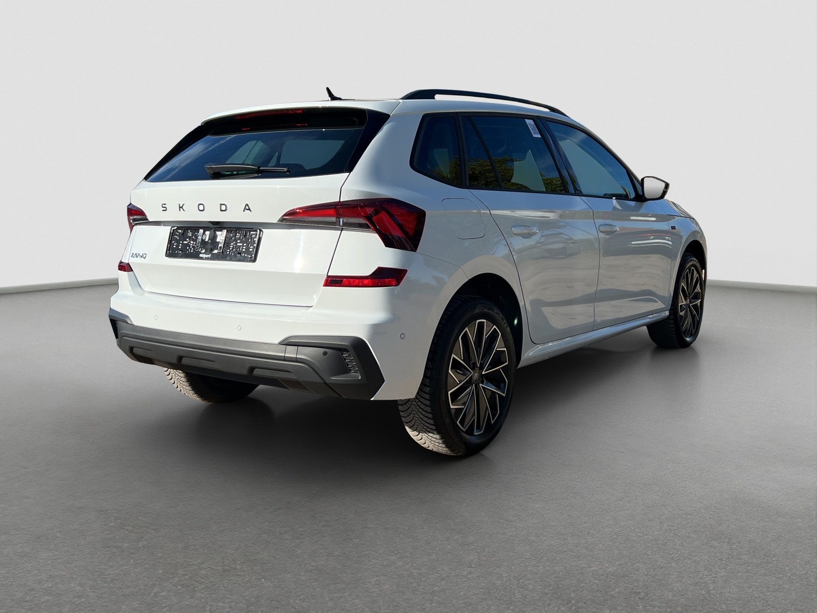 Skoda Kamiq 1.5 TOUR CAM ACC EKLAPPE NAVI LM17 CARPLAY