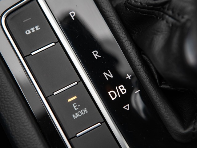 Volkswagen Passat Variant 1.4 HYBRID GTE LEDER AHK 360°CAM