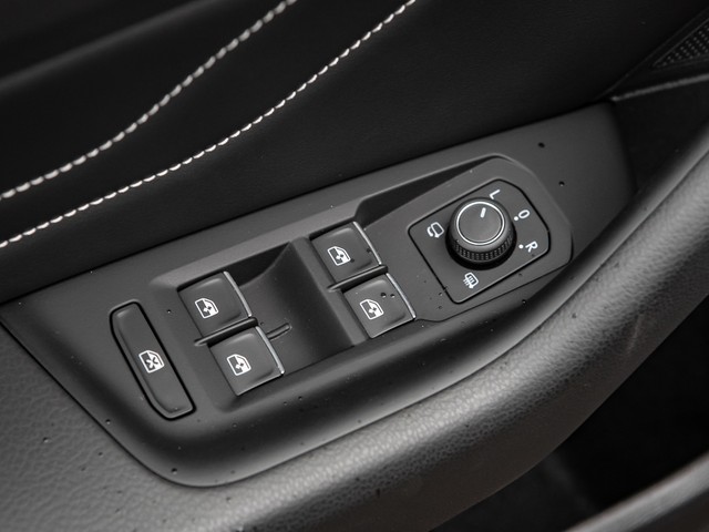Volkswagen Passat Variant 1.4 HYBRID GTE LEDER AHK 360°CAM