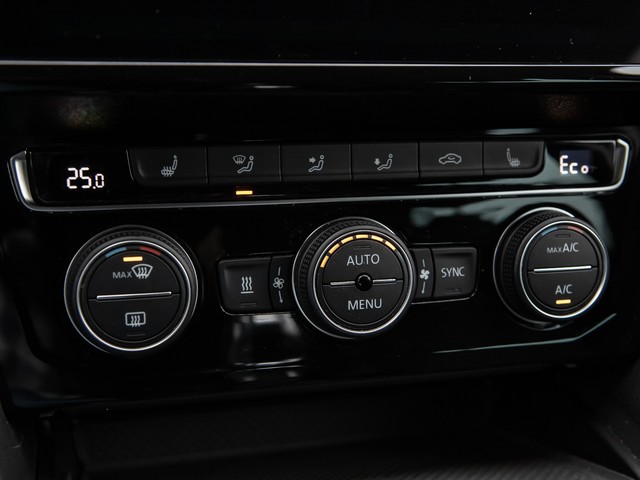 Volkswagen Passat Variant 1.4 HYBRID GTE LEDER AHK 360°CAM