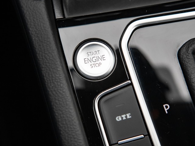 Volkswagen Passat Variant 1.4 HYBRID GTE LEDER AHK 360°CAM