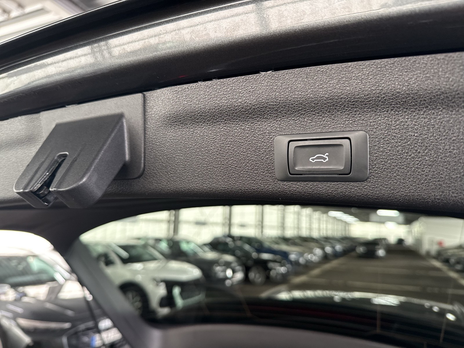 Audi A6 Avant 55 Qu. HYBRID S LINE BLACKPAK AHK