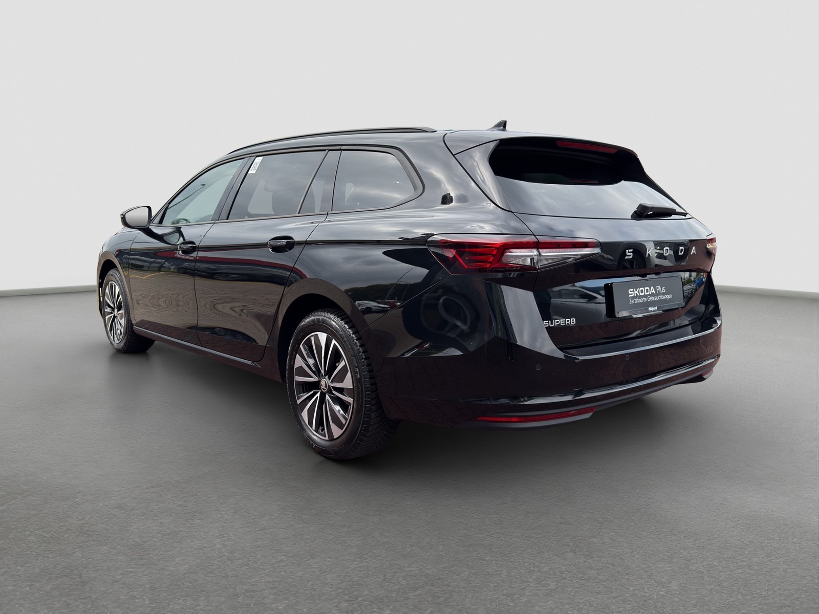 Skoda Superb Combi 1.5 eTSI SELECTION NEUES MODELL CAM