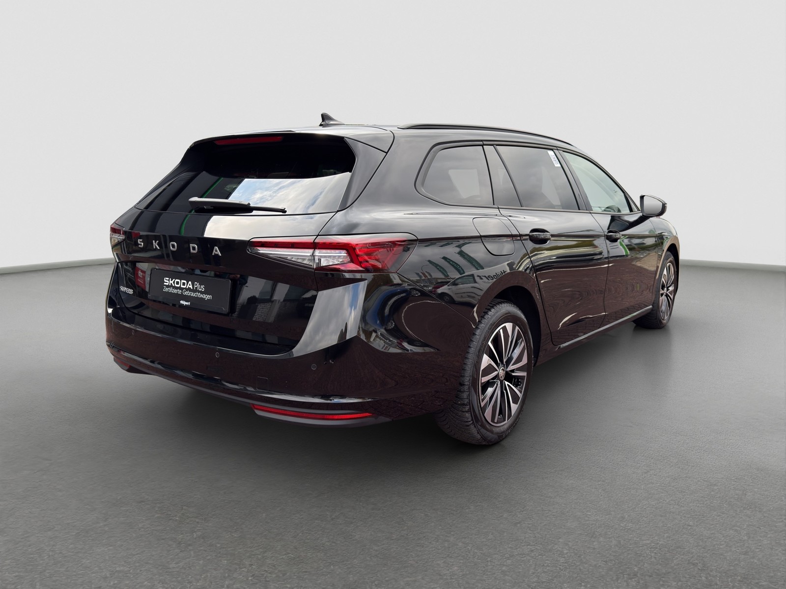 Skoda Superb Combi 1.5 eTSI SELECTION NEUES MODELL CAM