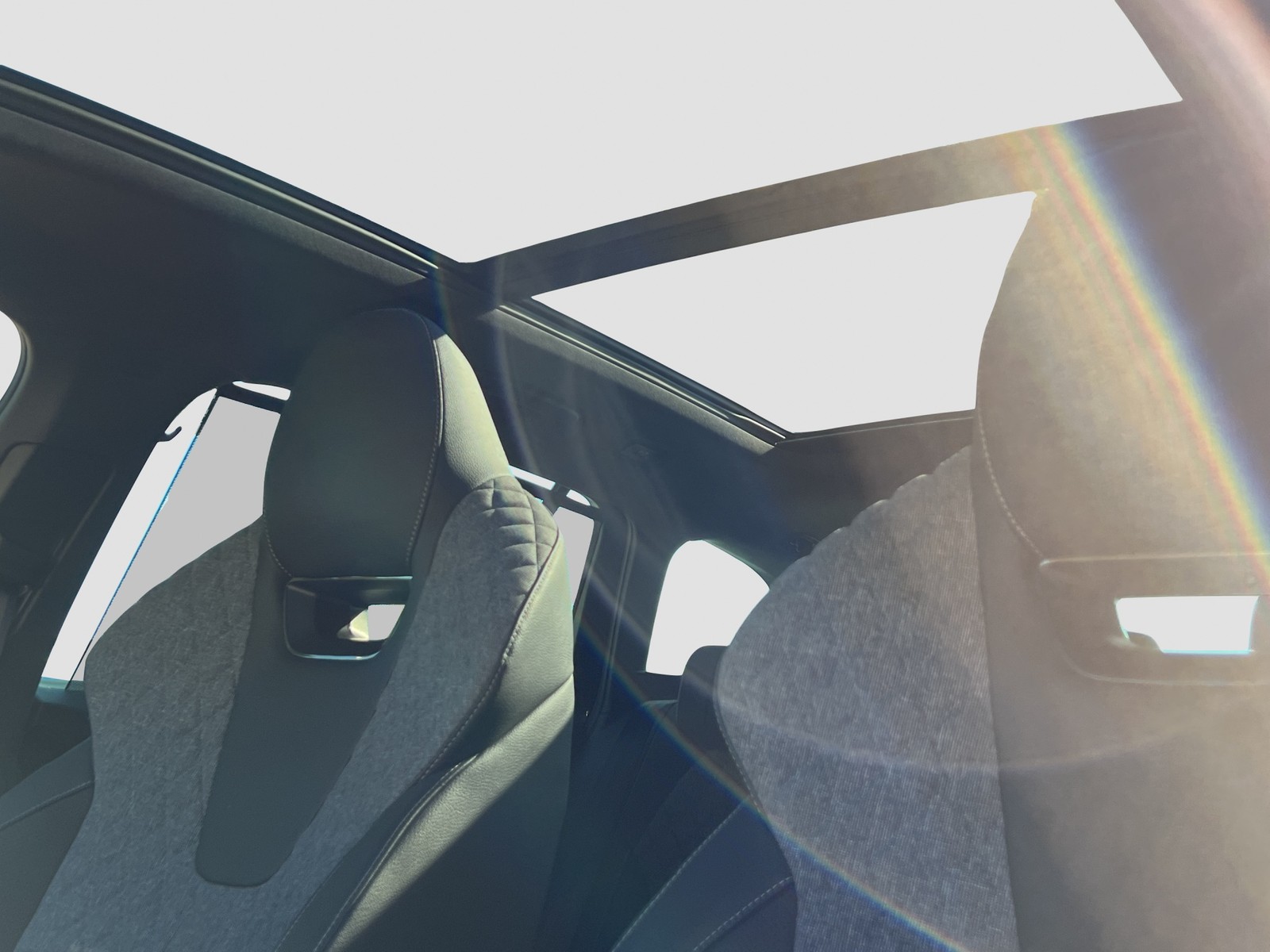 Skoda Octavia Combi 2.0 SPORTLINE PANO 360CAM ACC LM18