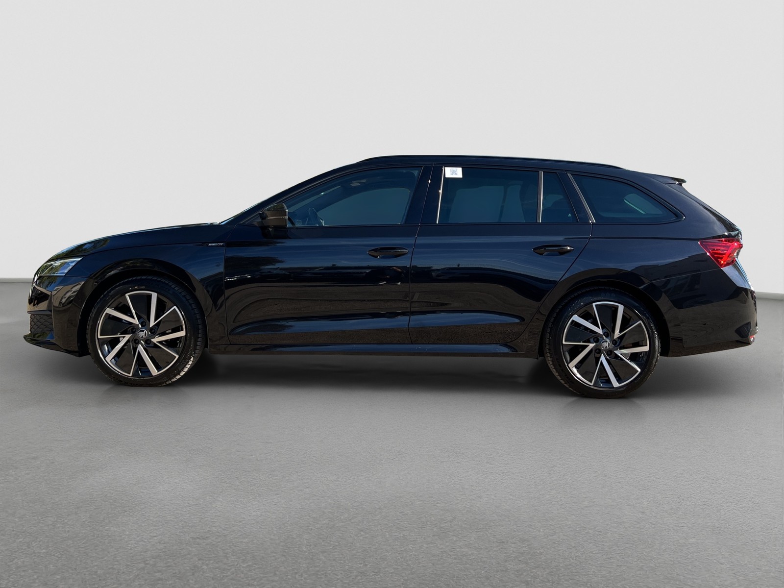 Skoda Octavia Combi 2.0 SPORTLINE PANO 360CAM ACC LM18