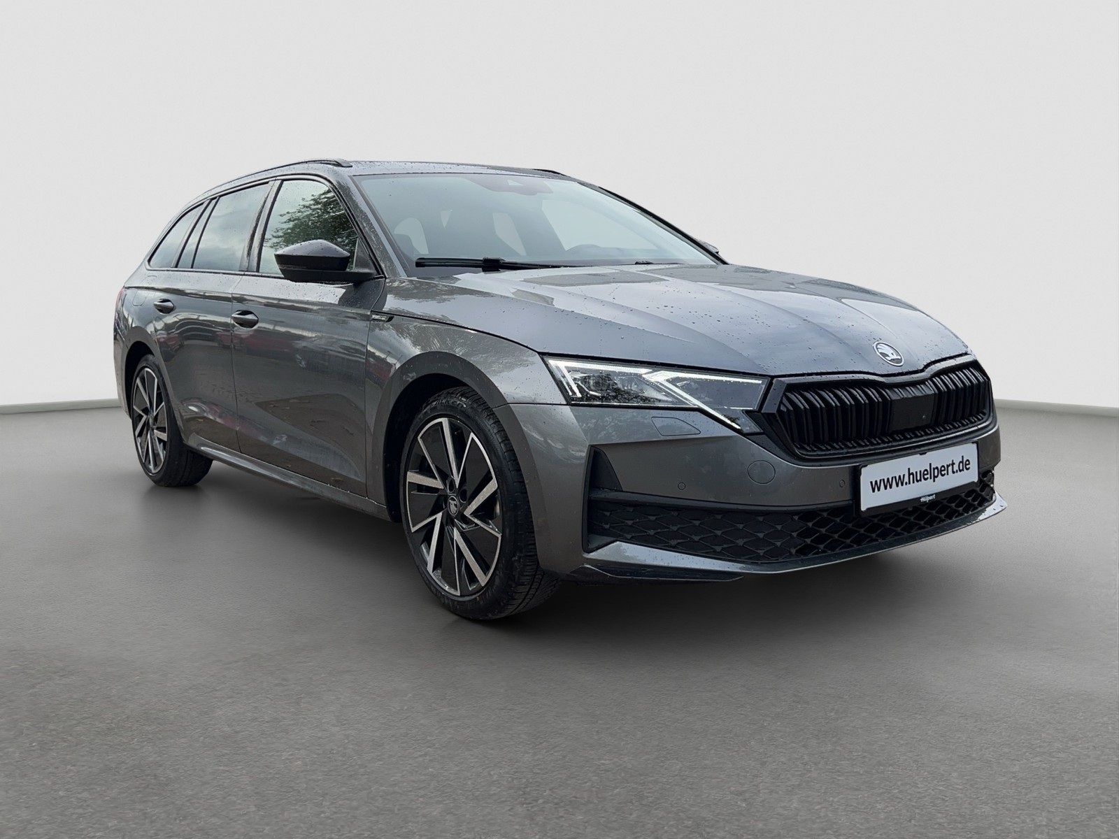 Skoda Octavia Combi 2.0 SPORTLINE PANO 360CAM ACC LM18