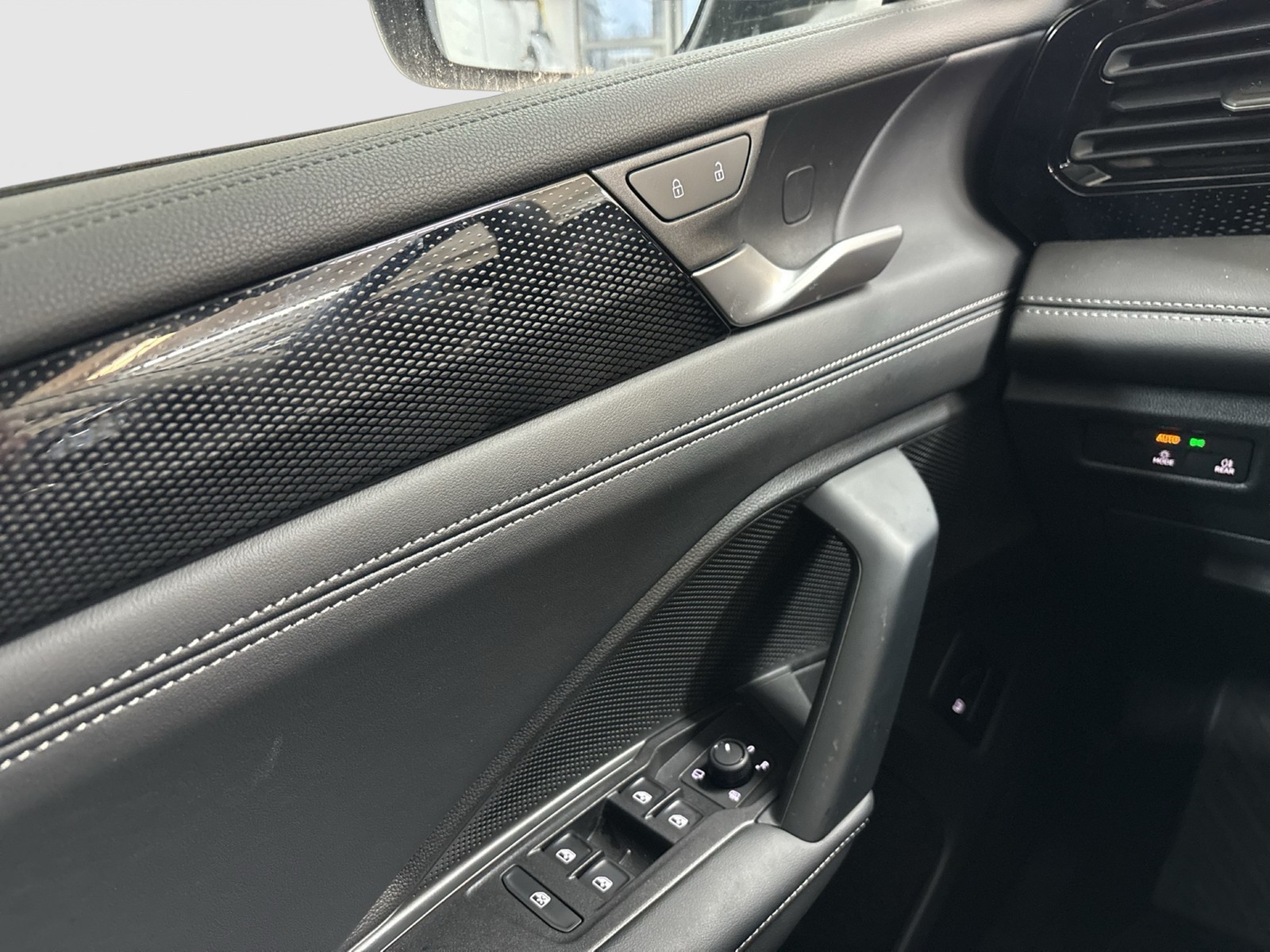 Volkswagen Tiguan 1.5 HYBRID LIFE AHK CAM ACC LM18 NAVI