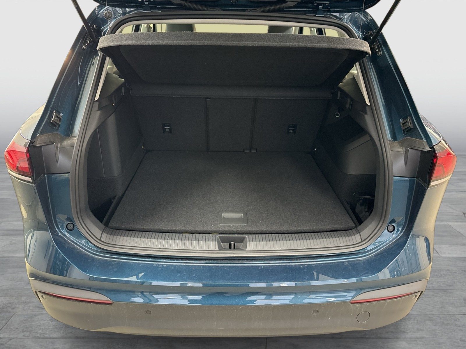 Volkswagen Tiguan 1.5 HYBRID LIFE AHK CAM ACC LM18 NAVI