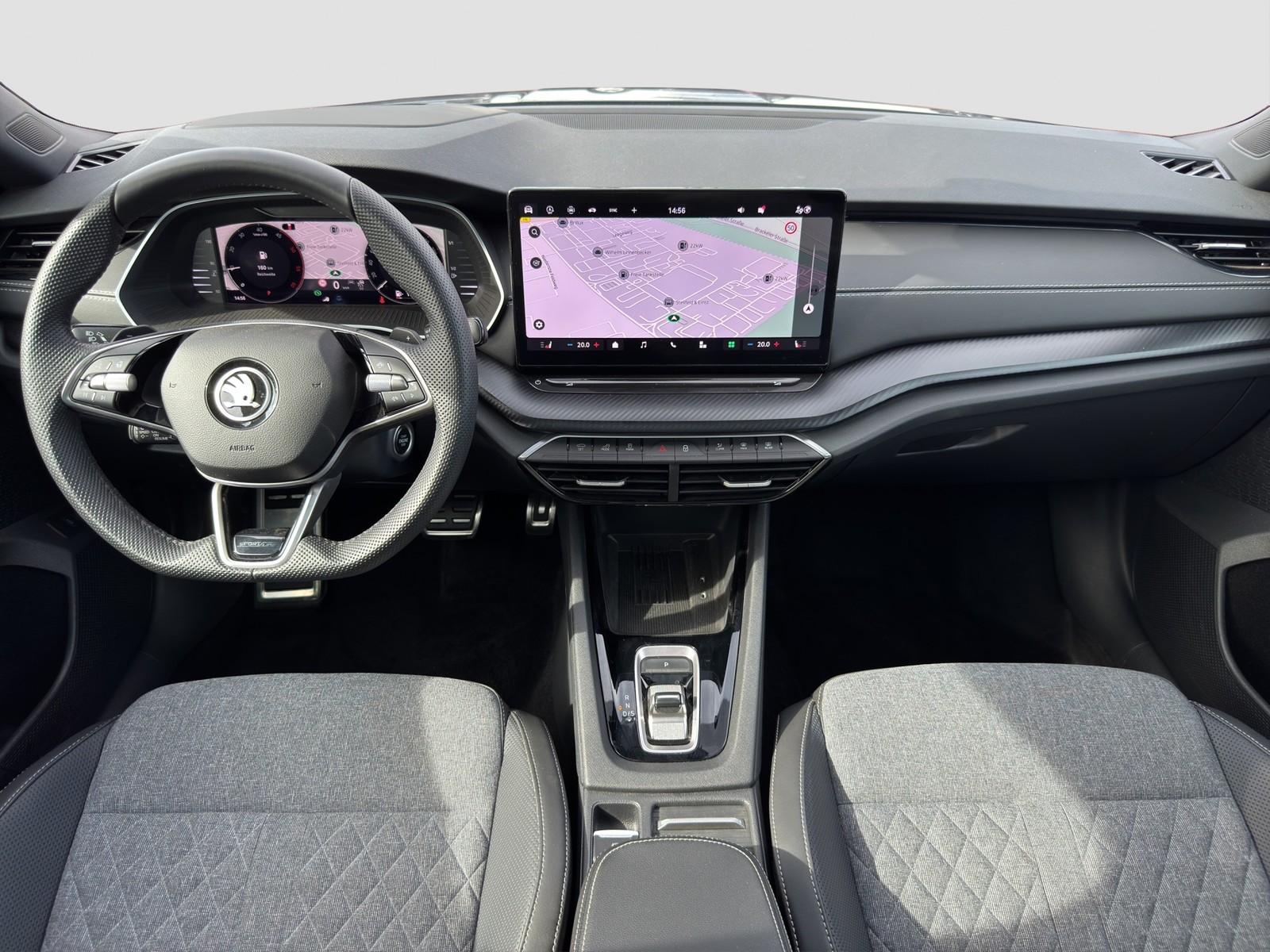 Skoda Octavia Combi 2.0 SPORTLINE PANO CAM ACC LM18