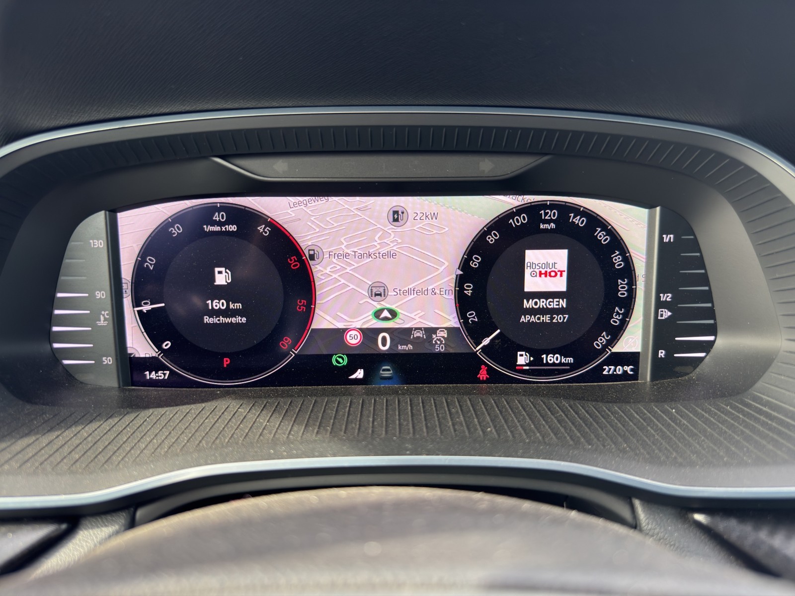 Skoda Octavia Combi 2.0 SPORTLINE PANO CAM ACC LM18