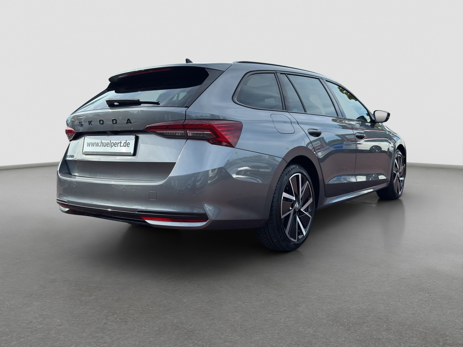 Skoda Octavia Combi 2.0 SPORTLINE PANO CAM ACC LM18