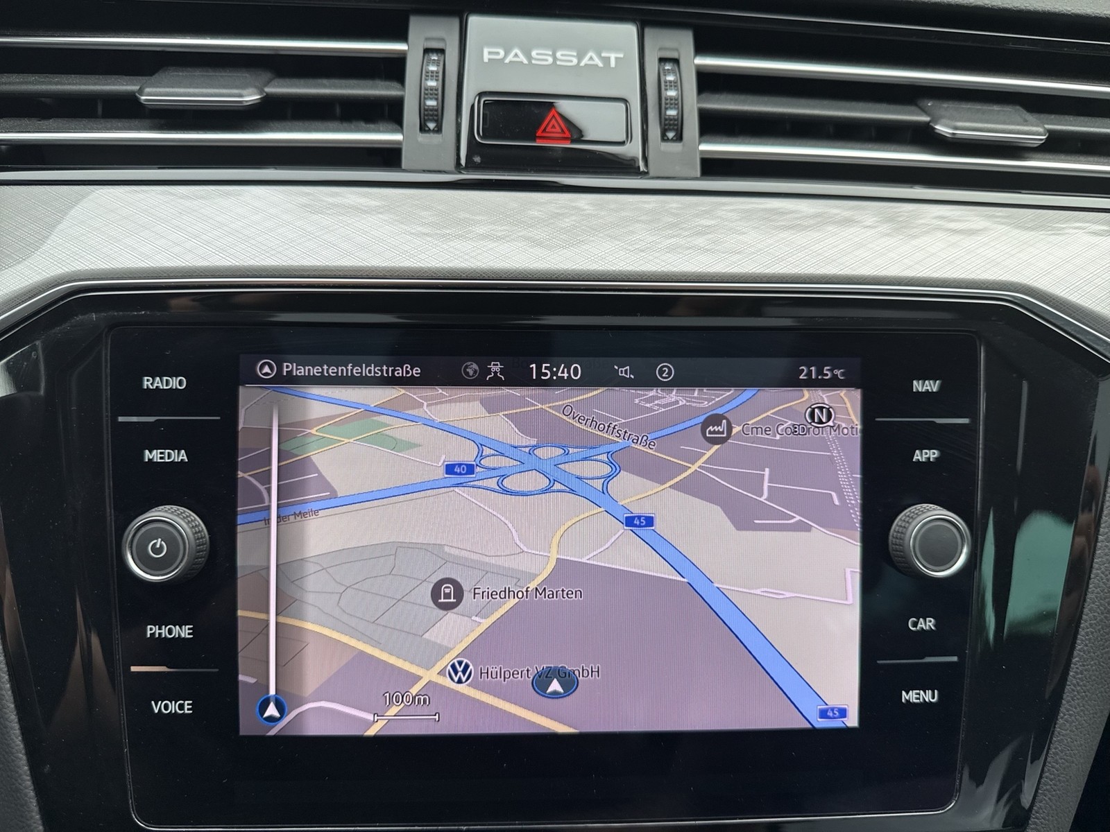 Volkswagen Passat Variant 1.5 BUSINESS PANO AHK CAM ACC NAVI