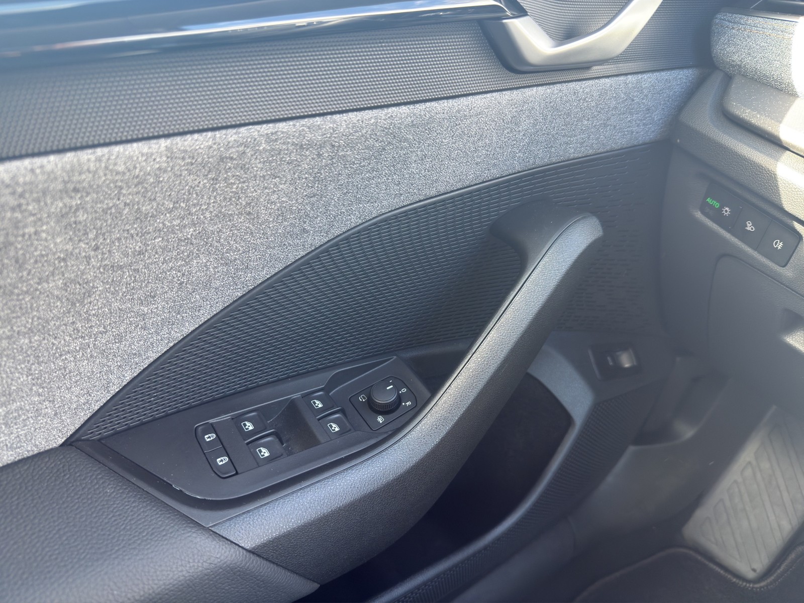 Skoda Octavia Combi 1.5 e-TEC SELECTION PANO 360°CAM