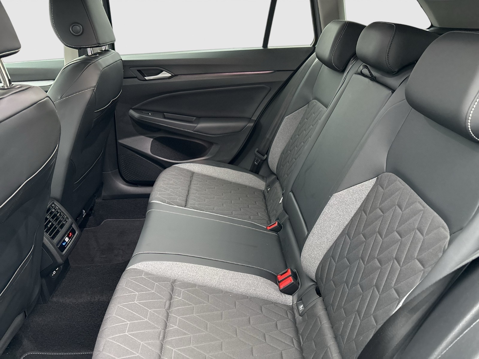 Volkswagen Golf Variant VIII 2.0 ENERGY FACELIFT CAM ACC