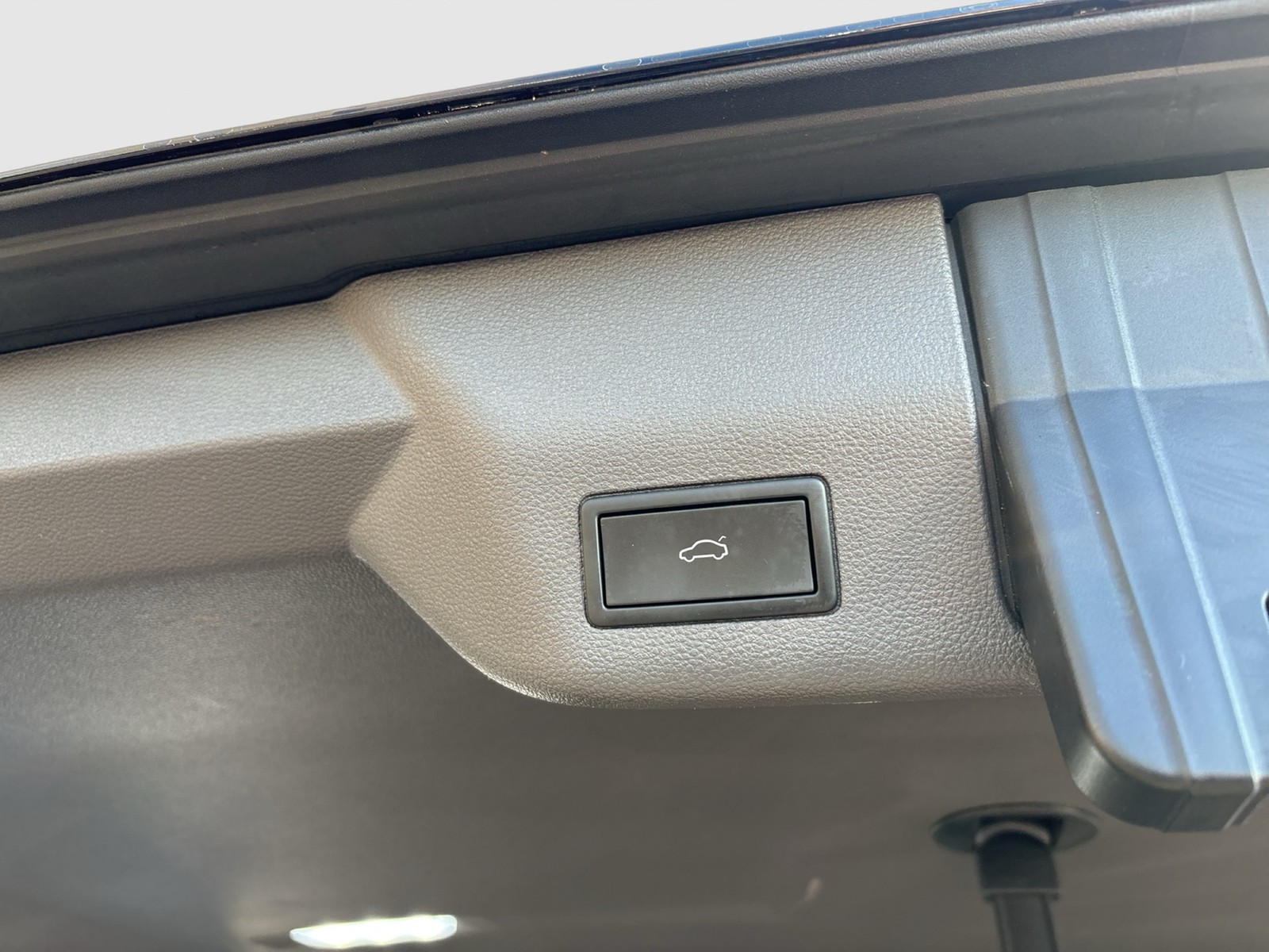 Volkswagen T7 Multivan HYBRID LIFE lang PANO STANDHZ. CAM