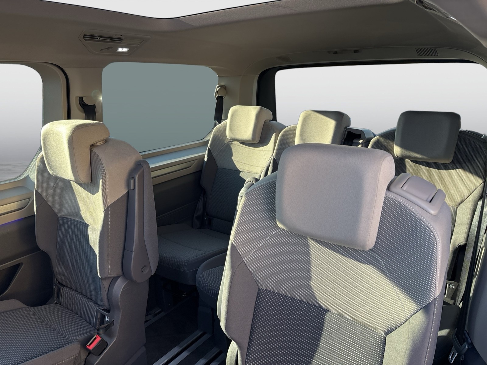 Volkswagen T7 Multivan HYBRID LIFE lang PANO STANDHZ. CAM