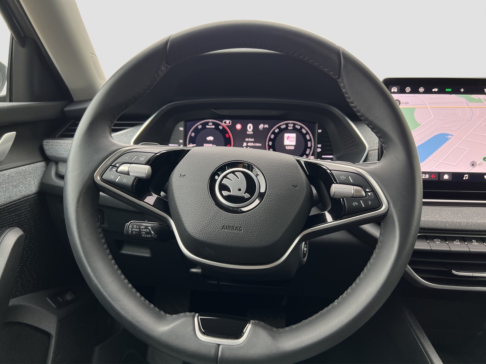 Skoda Octavia Combi 2.0 SELECTION CAM ACC LM18 EKLAPPE