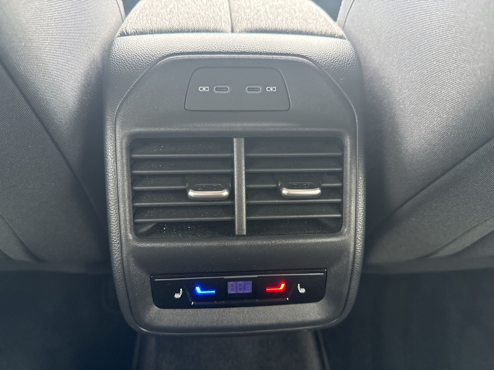 Skoda Superb Combi 2.0 SELECTION STANDHZ. AHK CAM ACC