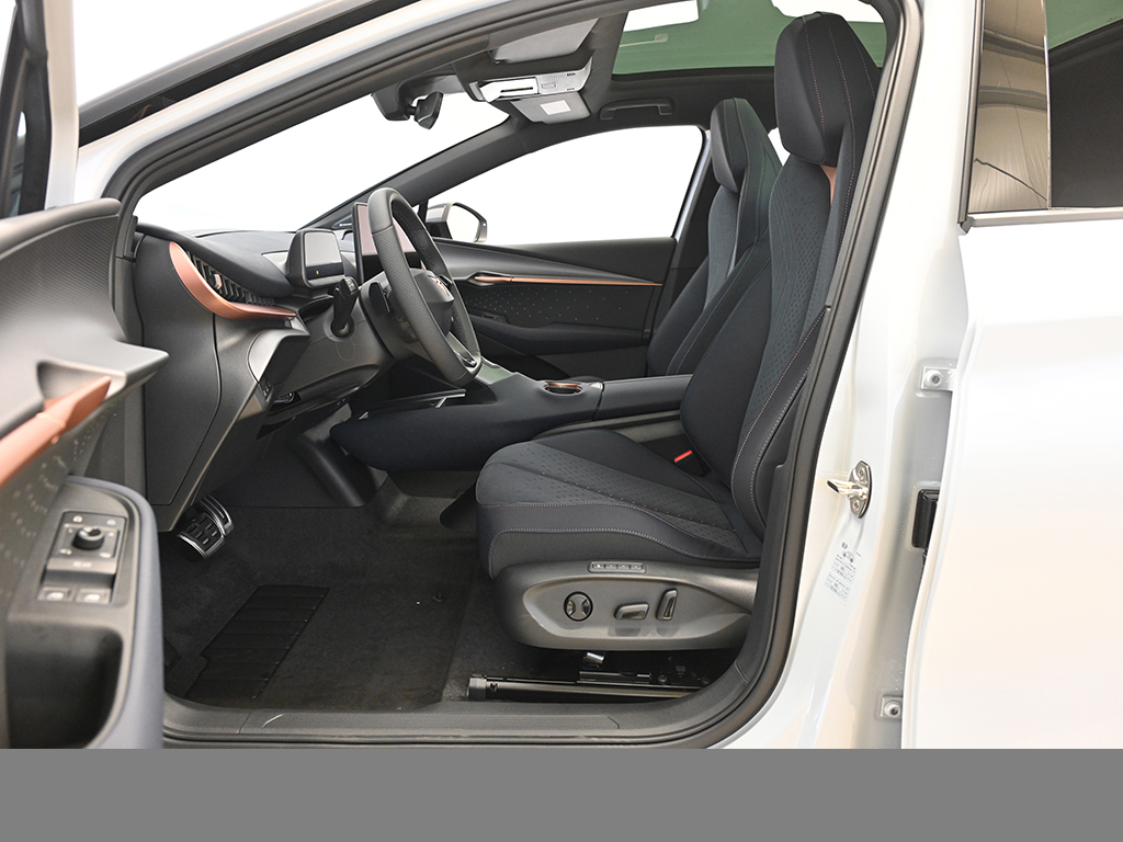 Cupra Tavascan VZ 4DRIVE WÄRMEPUMPE eSITZE PANO HEADUP