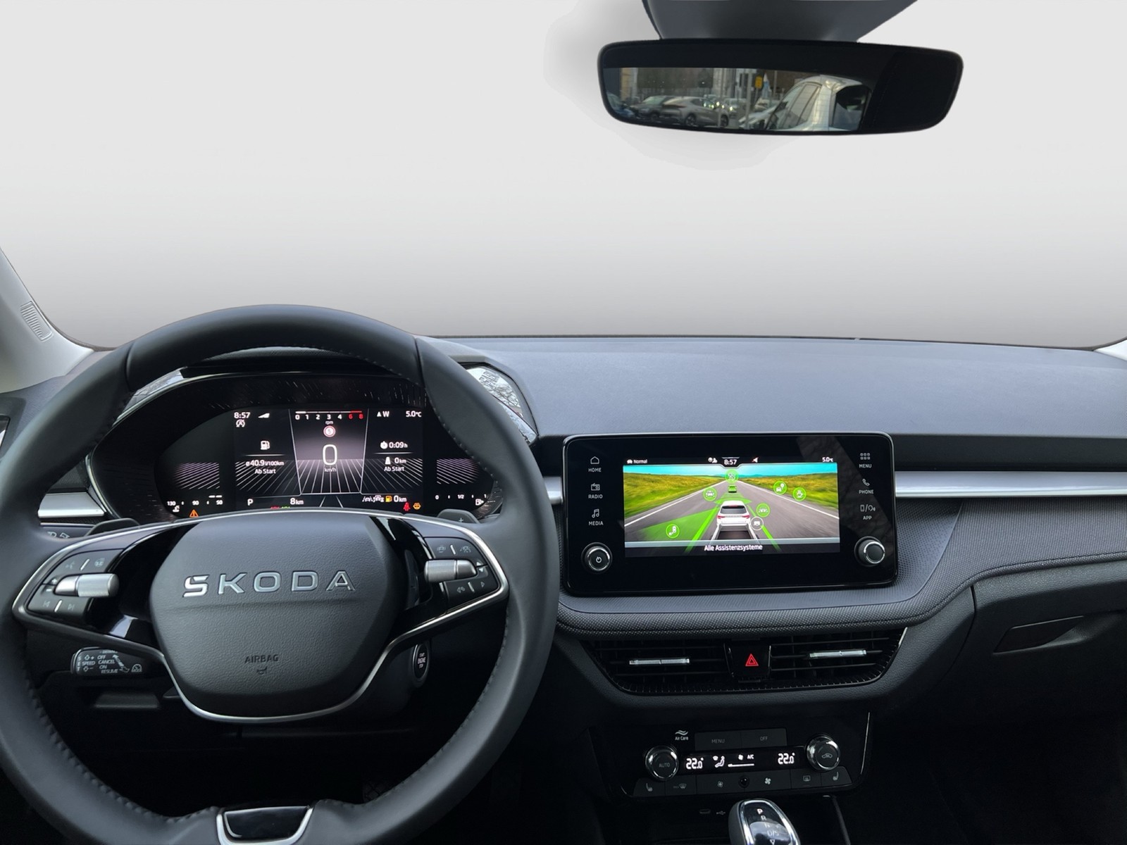 Skoda Fabia 1.5 TOUR DSG AHK LENKRAD-&SITZHZG CAM LED