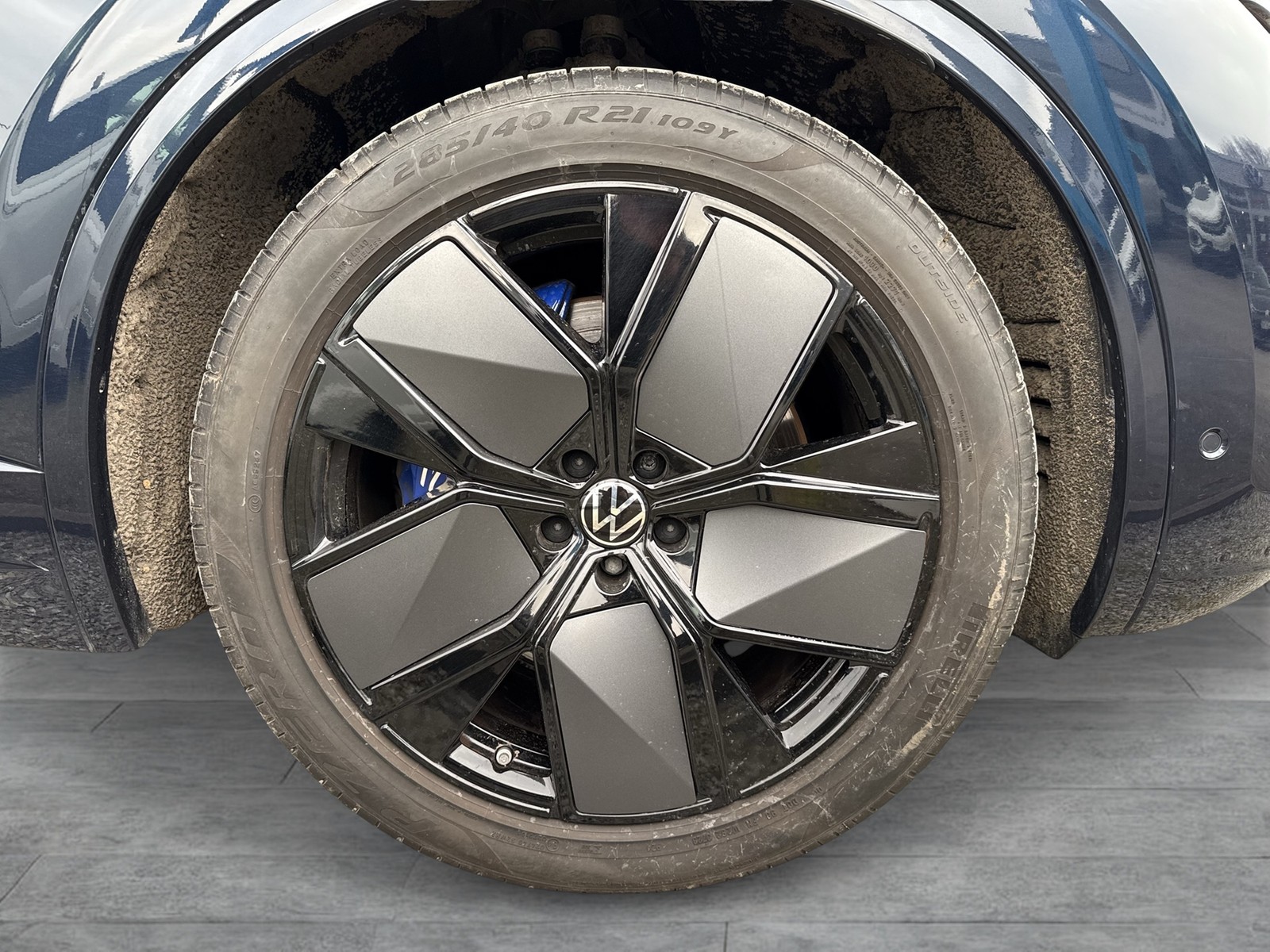 Volkswagen Touareg HYBRID R NEUES MODELL PANO CAM ACC LM21