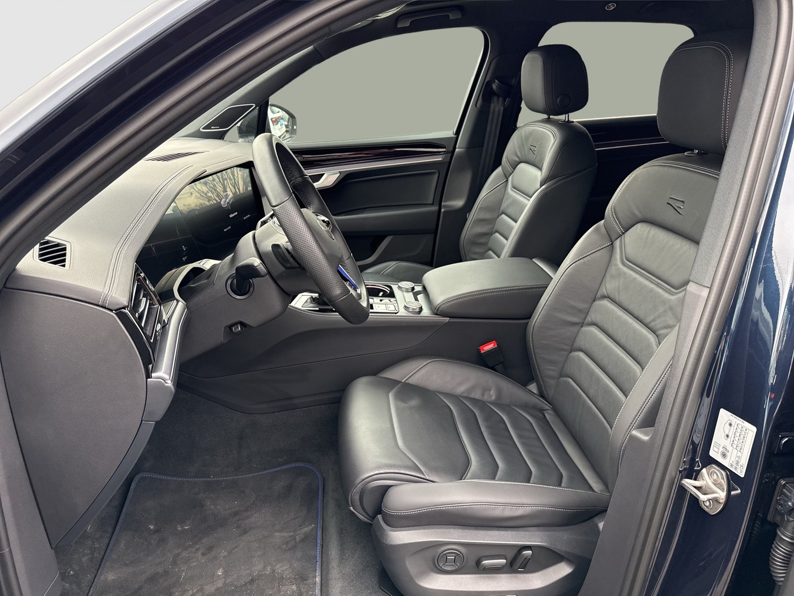 Volkswagen Touareg HYBRID R NEUES MODELL PANO CAM ACC LM21