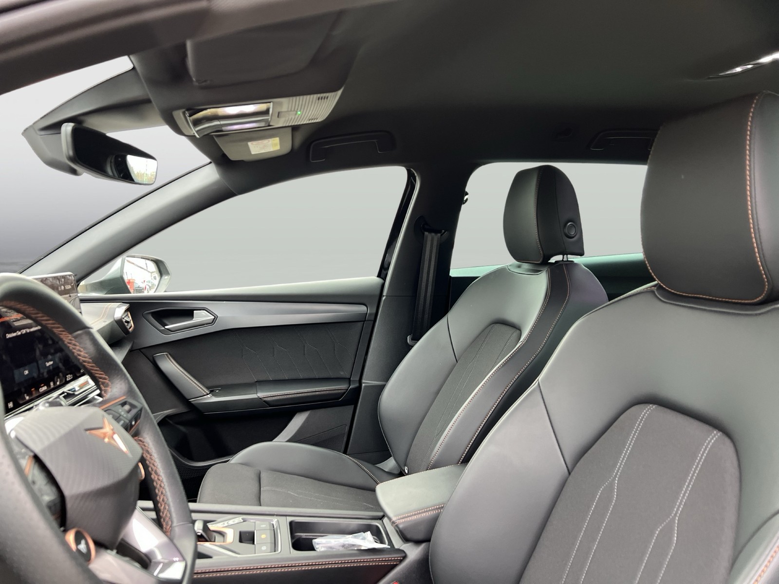 Cupra Leon ST 1.5 HYBRID FACELIFT AHK CAM ACC MATRIX