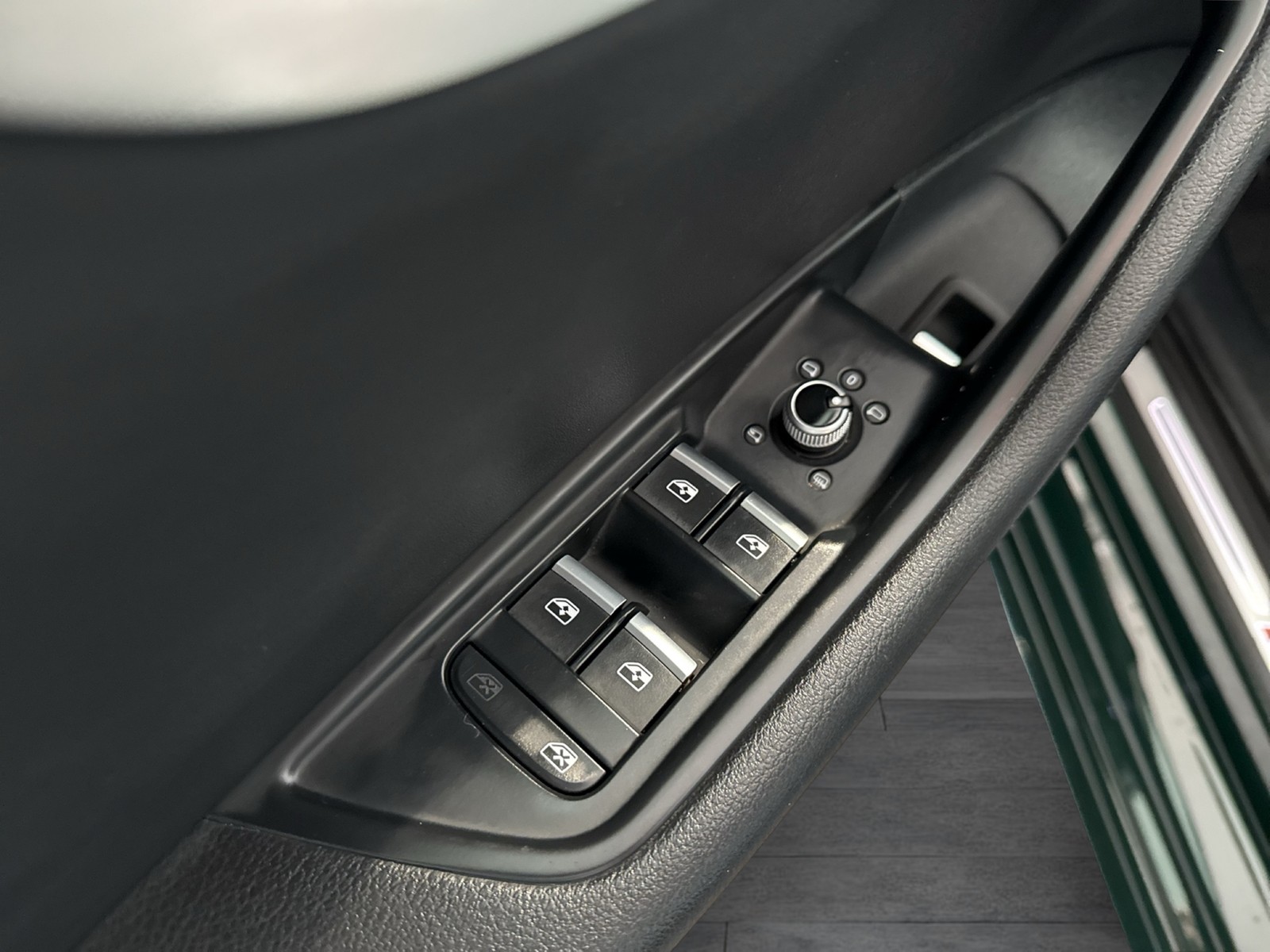 Audi A4 Avant 40 Qu. S LINE AHK 360CAM LM18 NAVI+