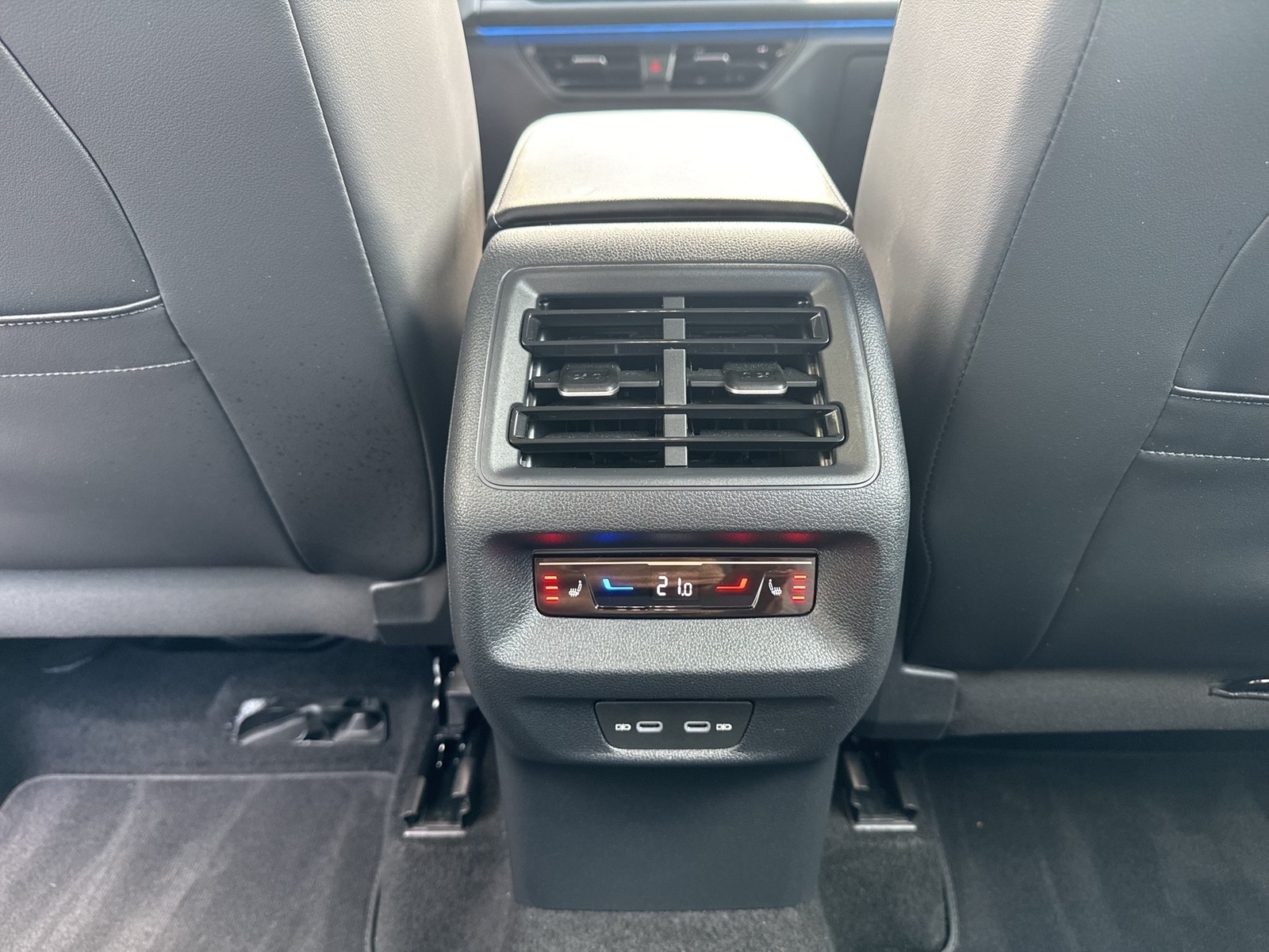 Volkswagen Tiguan 1.5 HYBRID LIFE AHK CAM ACC LM18 NAVI