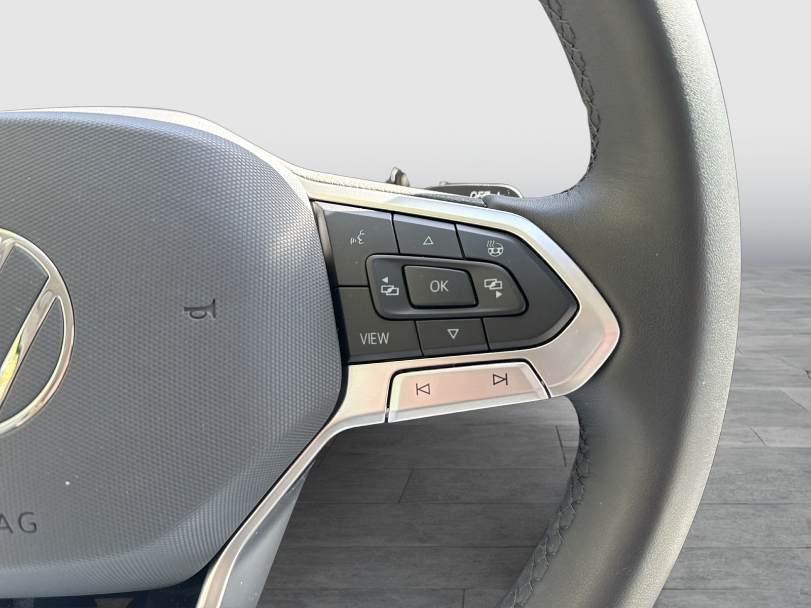 Volkswagen Tayron 1.5 HYBRID ELEGANCE AHK CAM NAVI